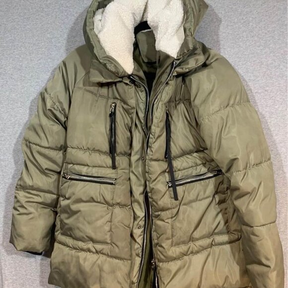 ❄️WOMAN’S warm winter coat. Green. Adjustable sides. Heavy zipper. Size L. - Picture 1 of 9